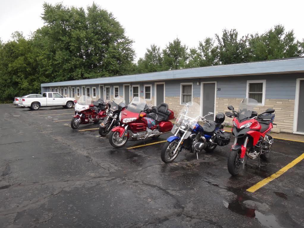 Pine Ridge Motel Dodgeville Exterior foto